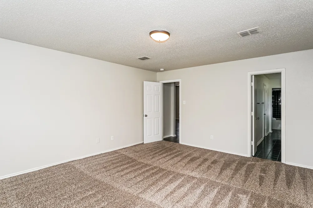 5293 Chessie Circle Haltom City, TX 76137