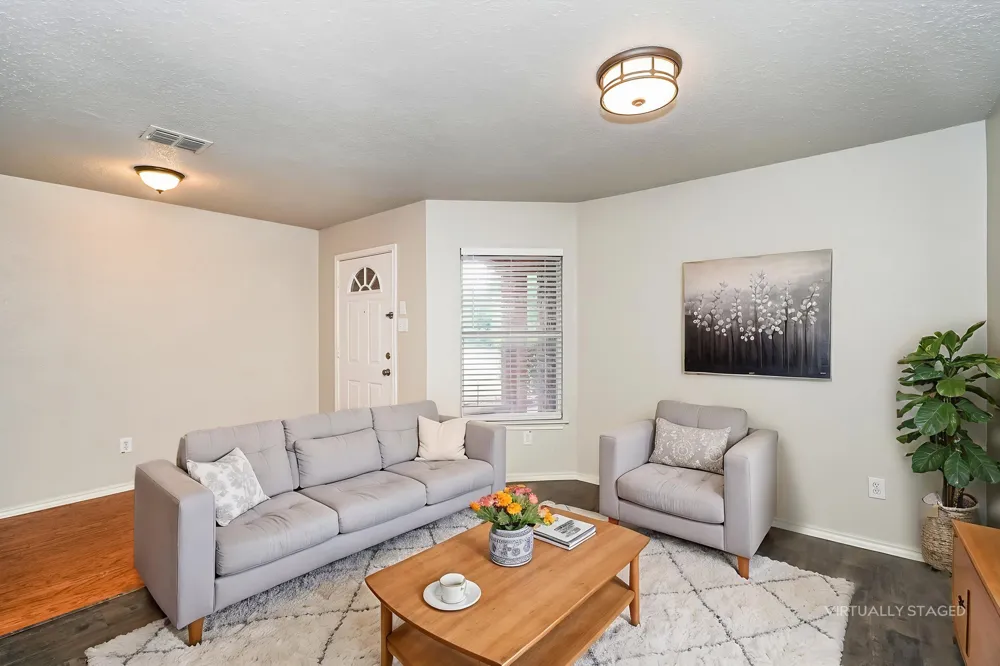 5293 Chessie Circle Haltom City, TX 76137