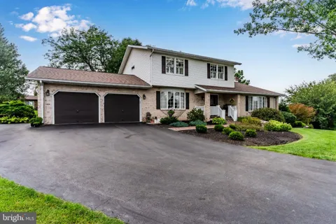 3437 EAGLE DRIVE