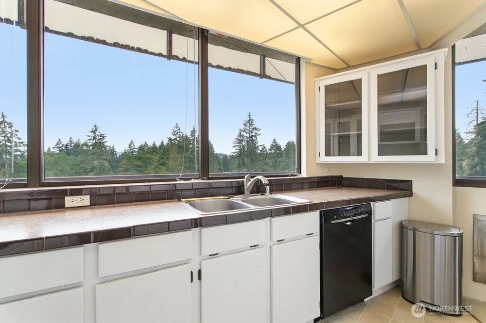 1910 Evergreen Park Drive SW #701 Olympia, WA 98502
