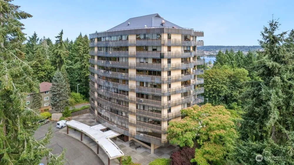 1910 Evergreen Park Drive SW #701 Olympia, WA 98502