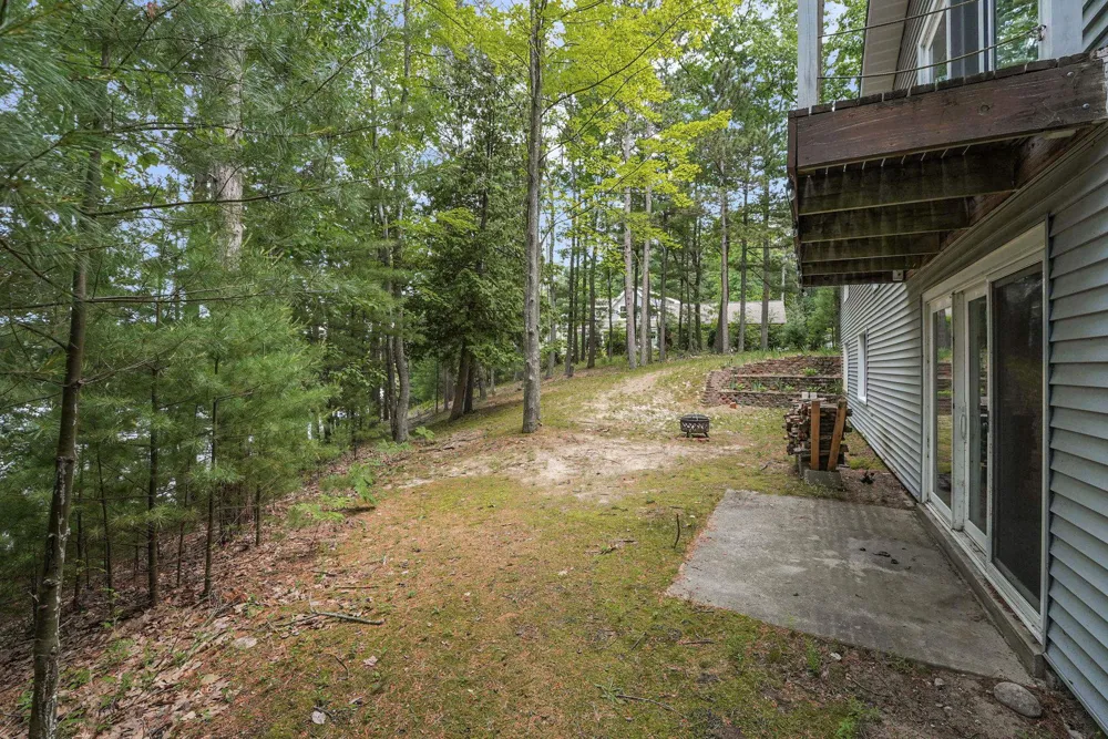 21 High Lake Road East Bay Township, MI 49696