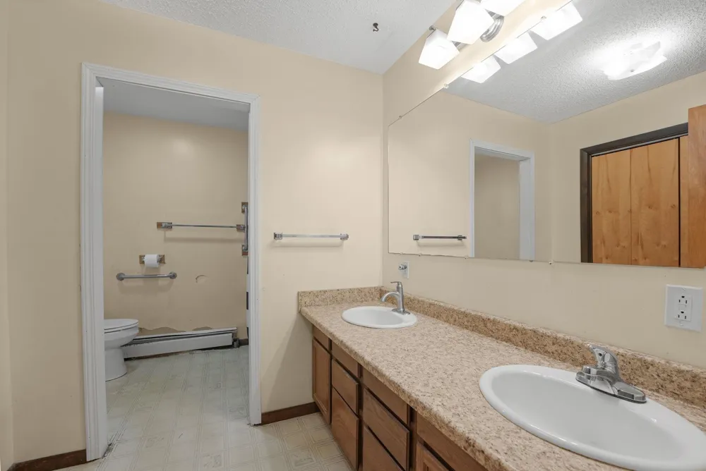 21 High Lake Road East Bay Township, MI 49696