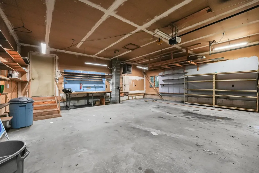 21 High Lake Road East Bay Township, MI 49696