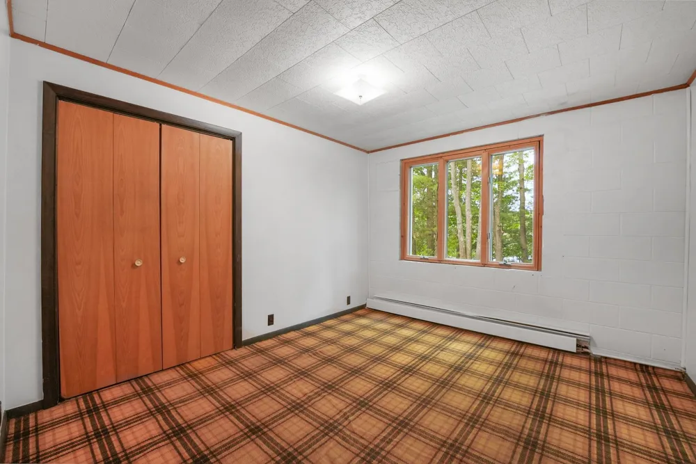 21 High Lake Road East Bay Township, MI 49696