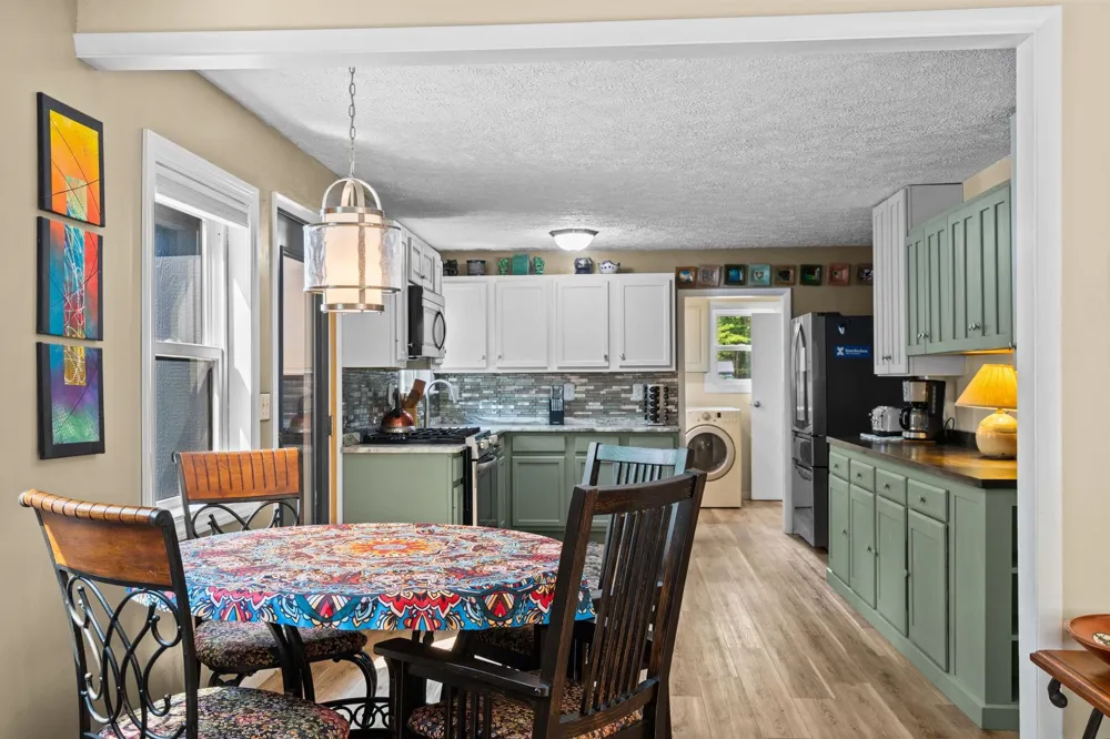 5274 Karlin Road Green Lake Township, MI 49643