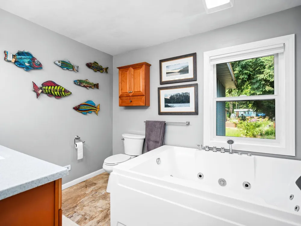 5274 Karlin Road Green Lake Township, MI 49643