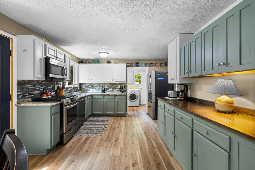 5274 Karlin Road Green Lake Township, MI 49643
