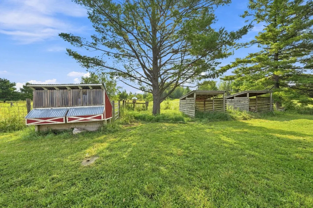 17046 90th Avenue Evart Township, MI 49631