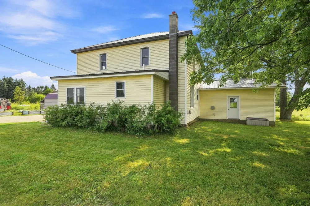 17046 90th Avenue Evart Township, MI 49631