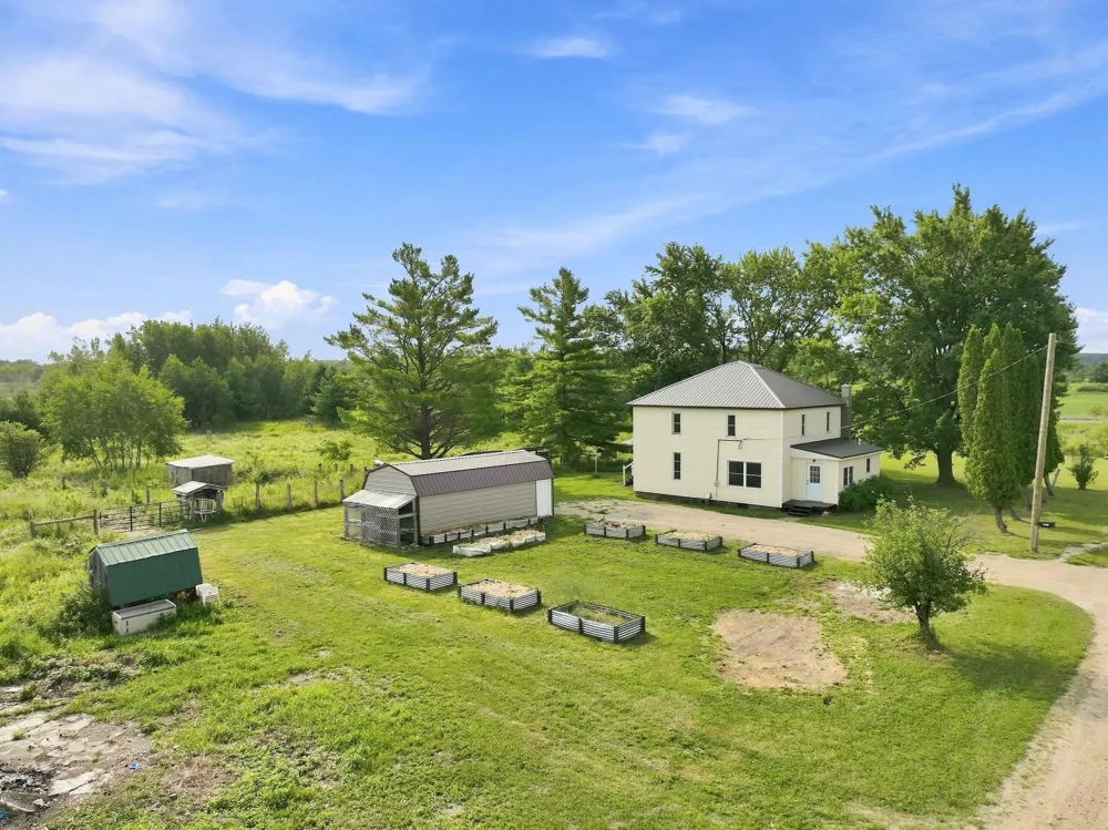 17046 90th Avenue Evart Township, MI 49631