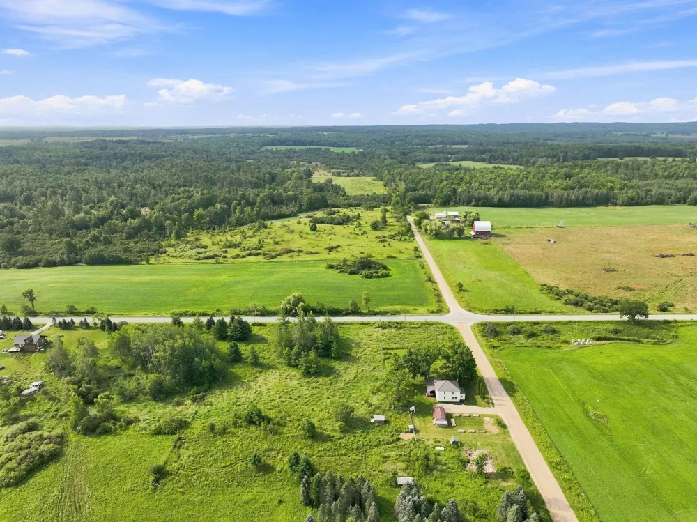 17046 90th Avenue Evart Township, MI 49631