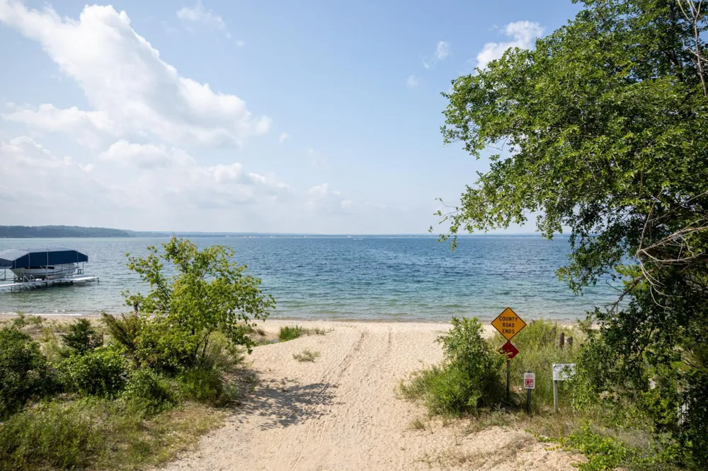 3672 Dock Road Acme Township, MI 49690