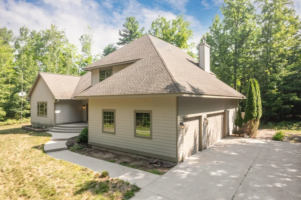 3672 Dock Road Acme Township, MI 49690