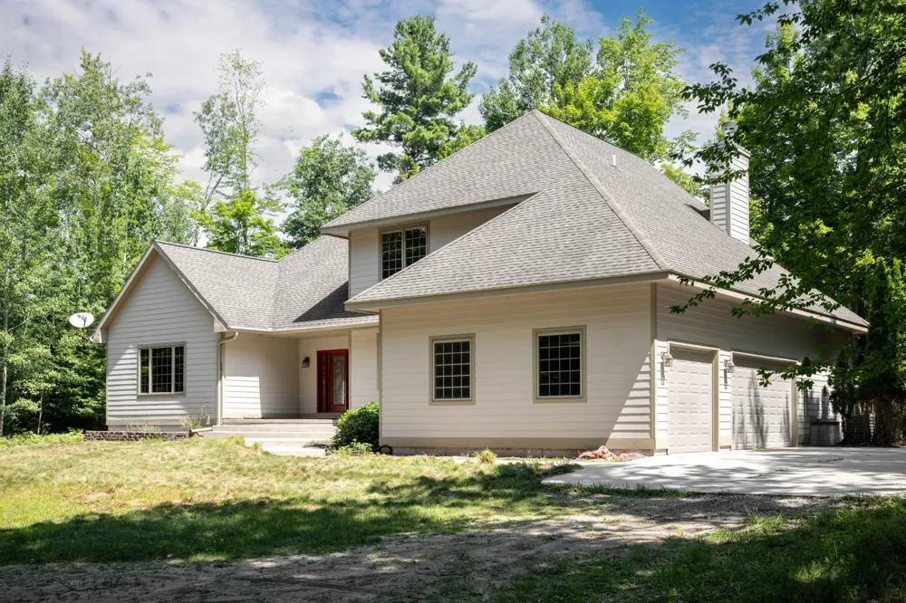 3672 Dock Road Acme Township, MI 49690