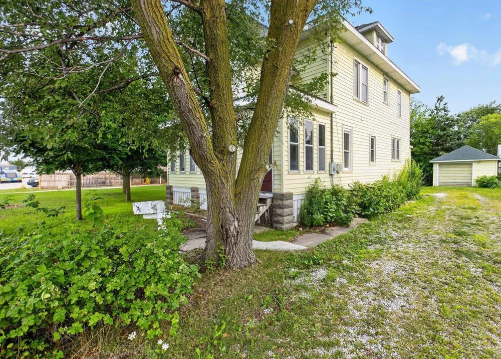 39 Washington Street Sebewaing Village, MI 48759