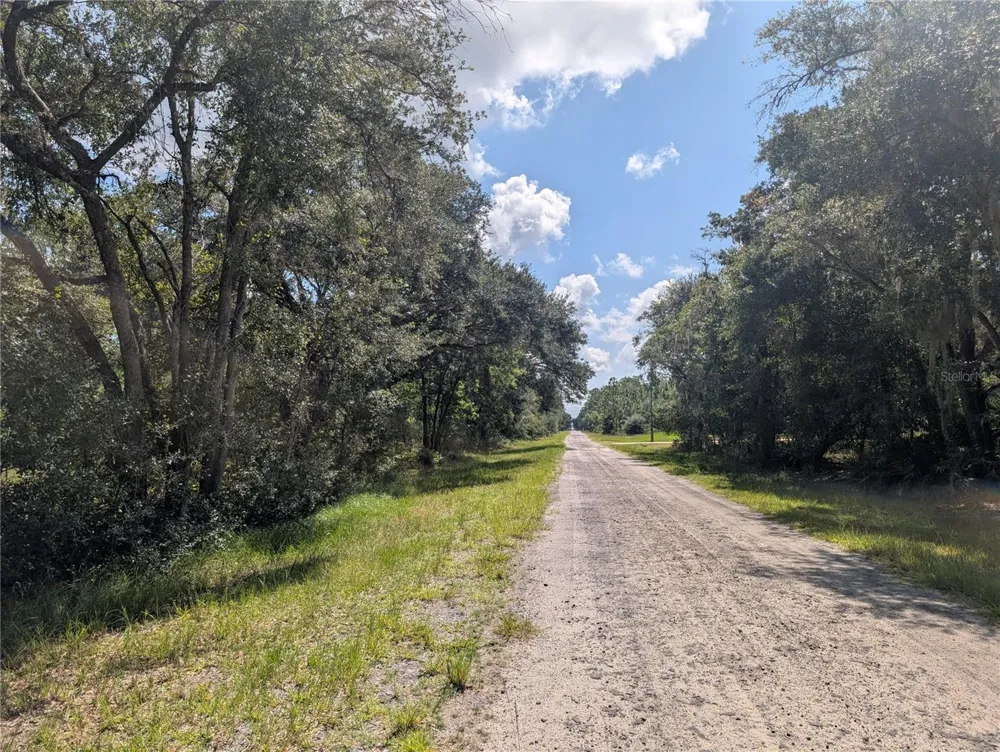 824 GARDENIA DRIVE Indian Lake Estates, FL 33855