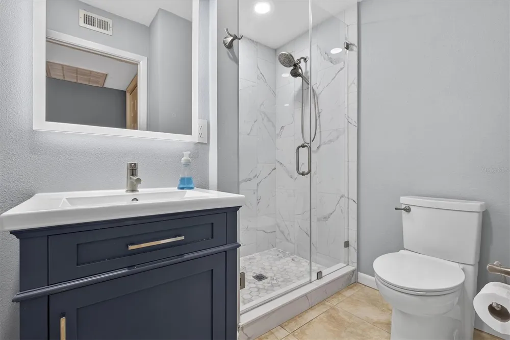 2631 ROYAL LIVERPOOL DRIVE Tarpon Springs, FL 34688