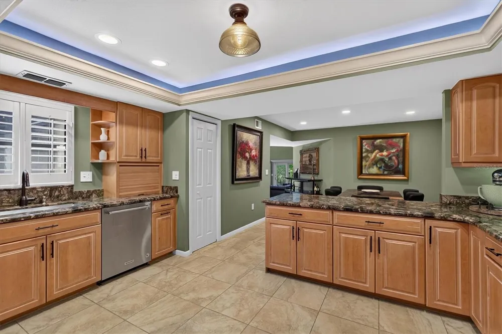 2631 ROYAL LIVERPOOL DRIVE Tarpon Springs, FL 34688