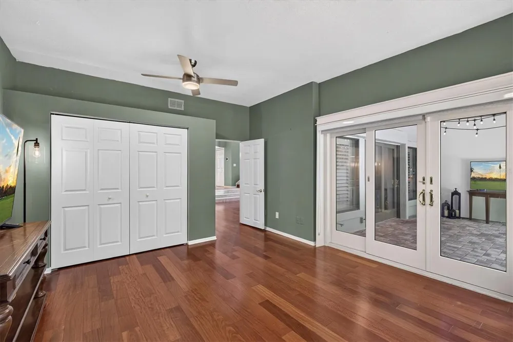 2631 ROYAL LIVERPOOL DRIVE Tarpon Springs, FL 34688