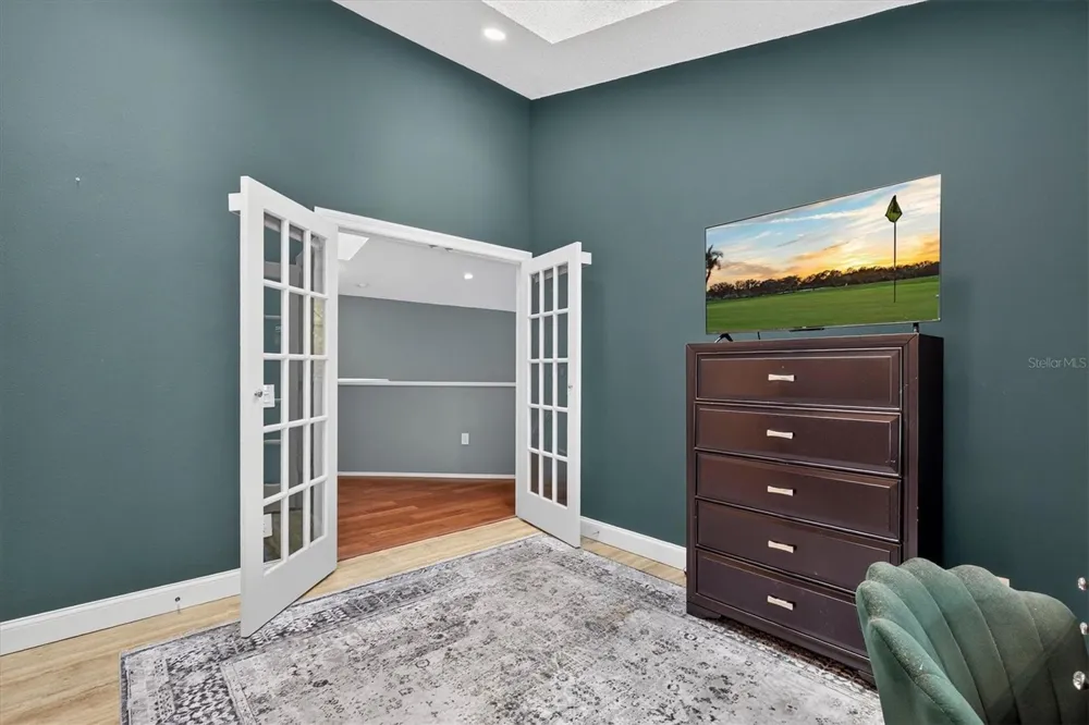 2631 ROYAL LIVERPOOL DRIVE Tarpon Springs, FL 34688