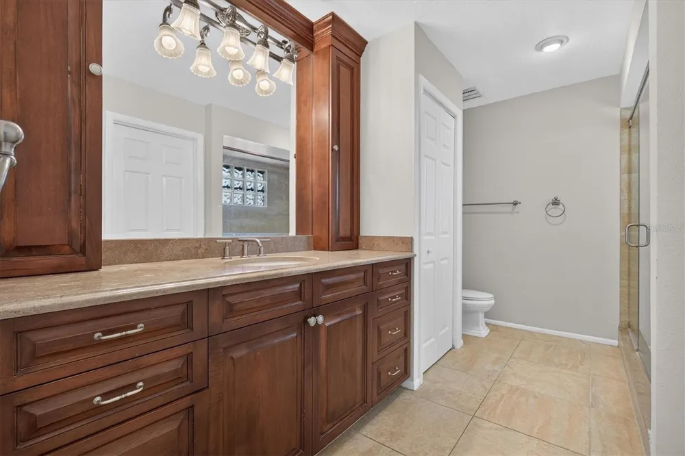 2631 ROYAL LIVERPOOL DRIVE Tarpon Springs, FL 34688