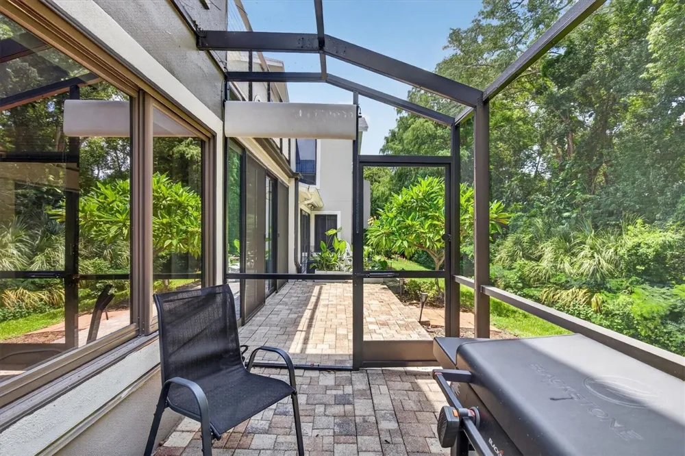 2631 ROYAL LIVERPOOL DRIVE Tarpon Springs, FL 34688