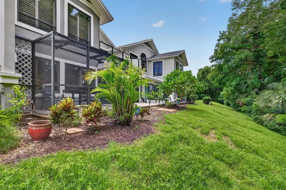 2631 ROYAL LIVERPOOL DRIVE Tarpon Springs, FL 34688