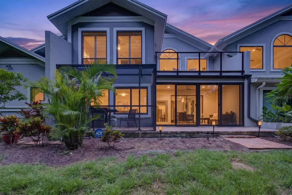 2631 ROYAL LIVERPOOL DRIVE Tarpon Springs, FL 34688