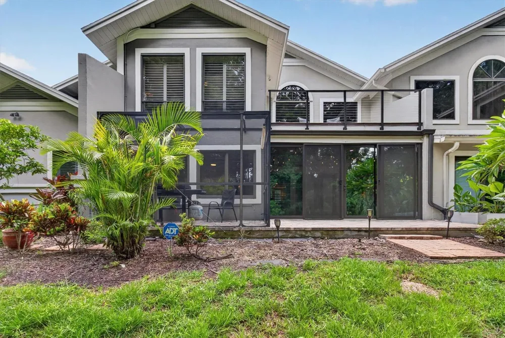 2631 ROYAL LIVERPOOL DRIVE Tarpon Springs, FL 34688