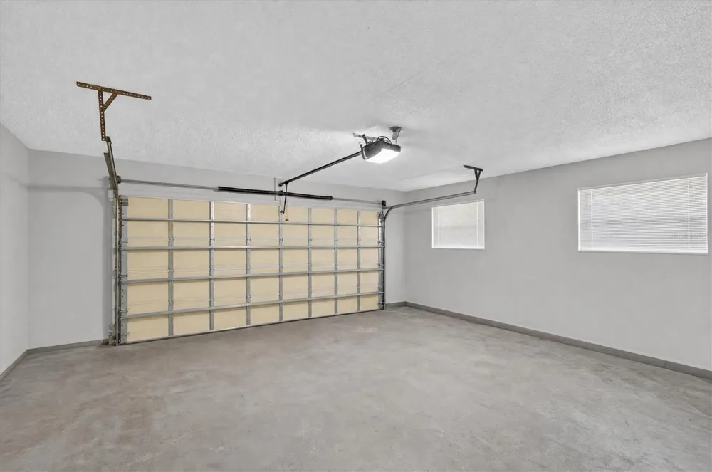 2631 ROYAL LIVERPOOL DRIVE Tarpon Springs, FL 34688
