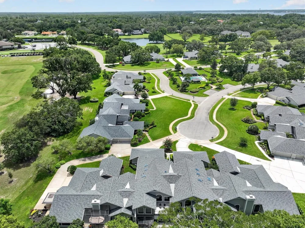 2631 ROYAL LIVERPOOL DRIVE Tarpon Springs, FL 34688