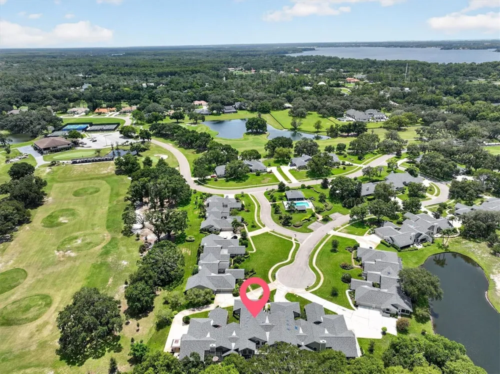 2631 ROYAL LIVERPOOL DRIVE Tarpon Springs, FL 34688