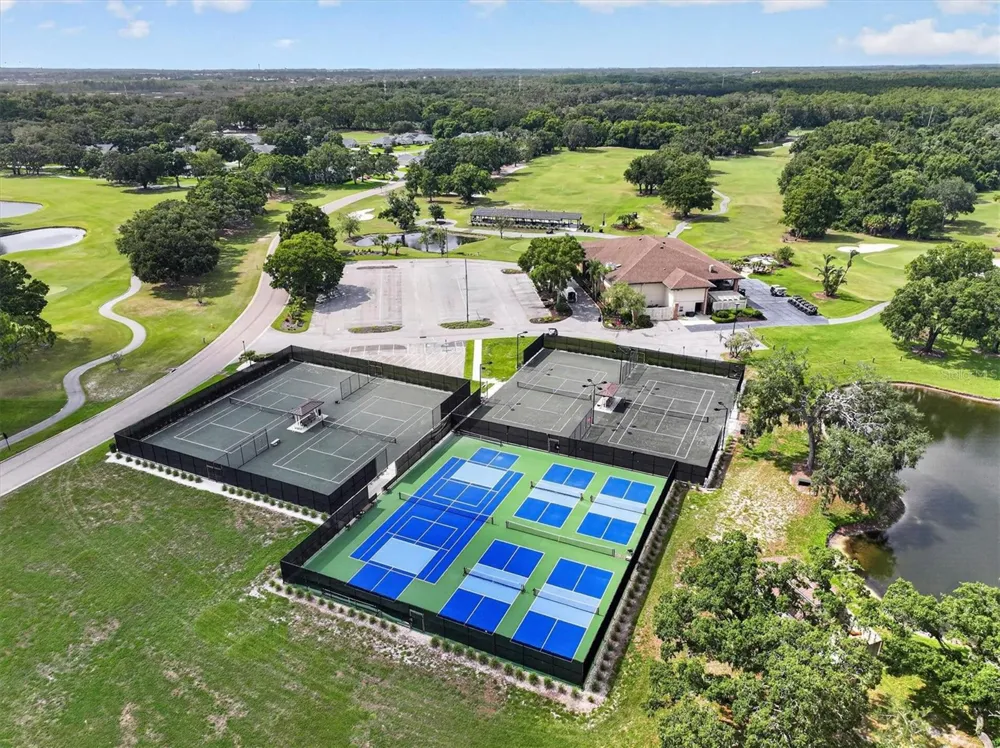 2631 ROYAL LIVERPOOL DRIVE Tarpon Springs, FL 34688
