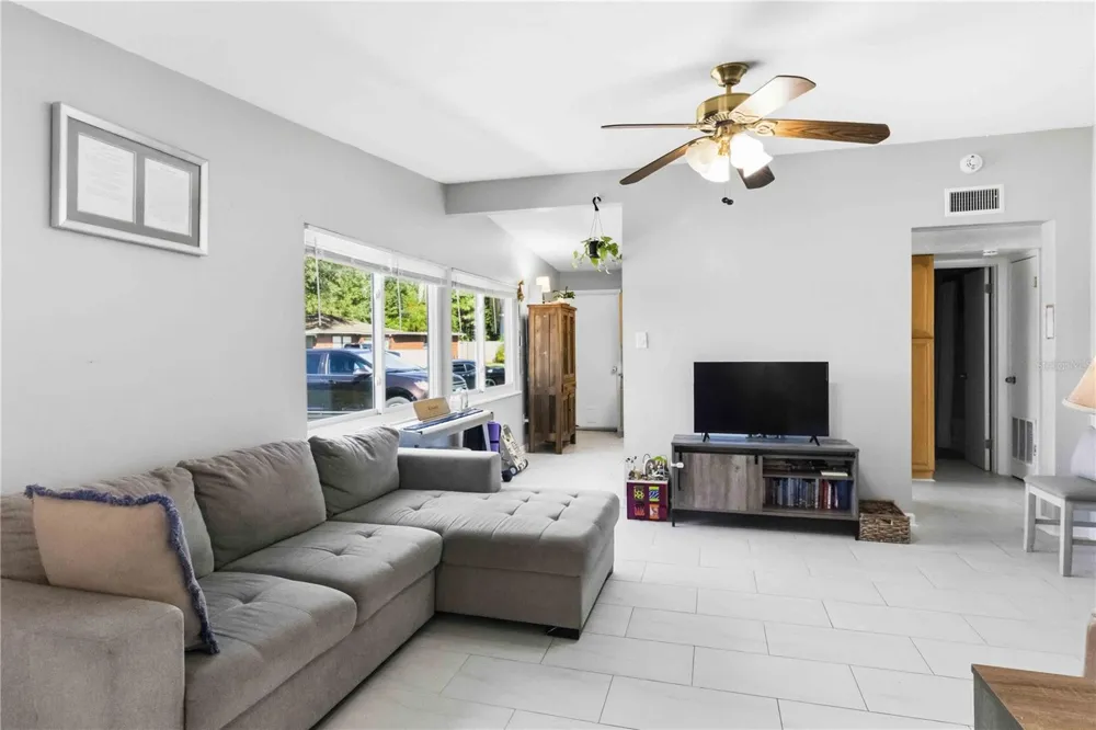 6601 13TH STREET St Petersburg, FL 33702