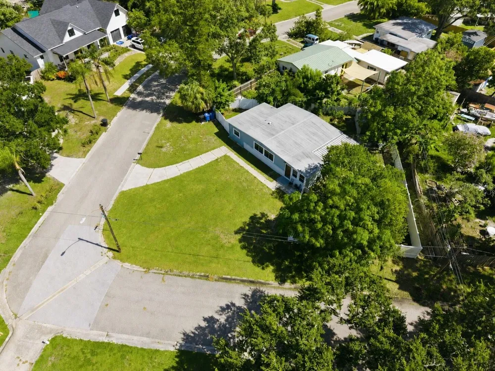 6601 13TH STREET St Petersburg, FL 33702