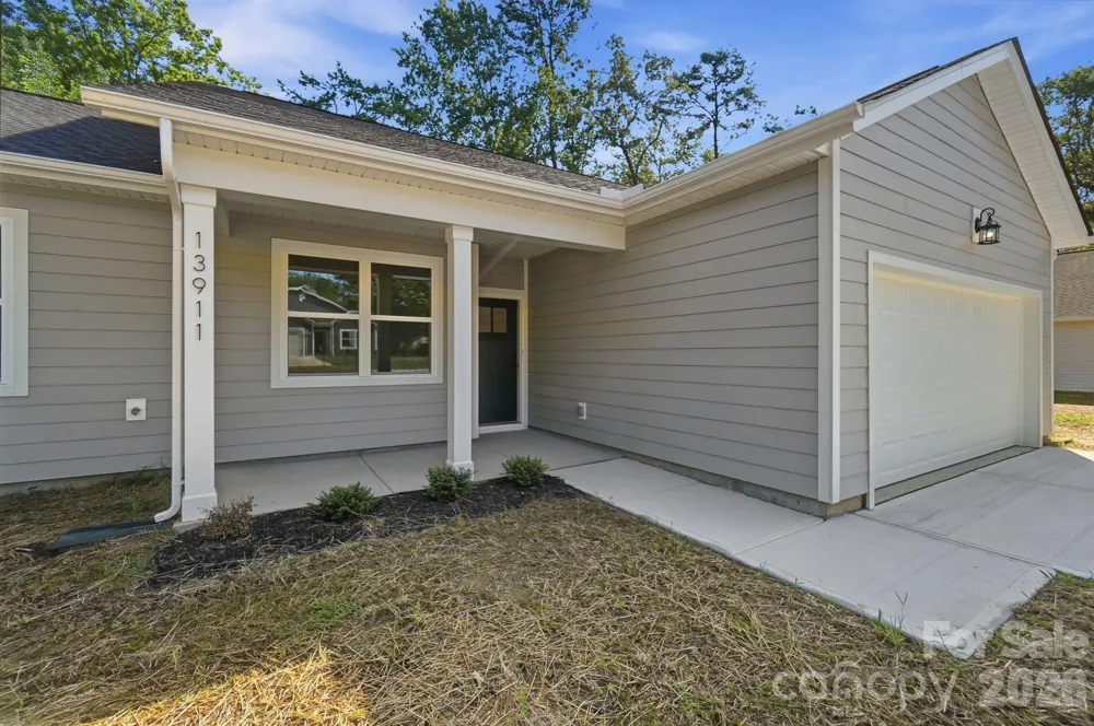 13911 Stillwood Place Matthews, NC 28105