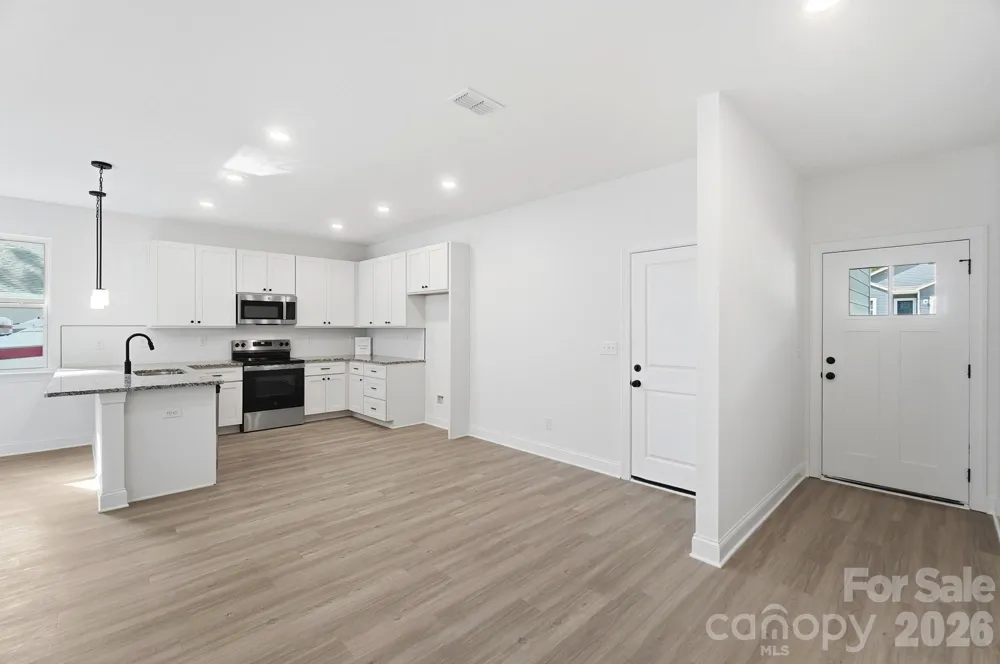 13911 Stillwood Place Matthews, NC 28105
