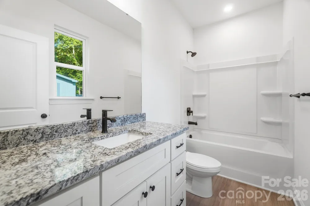 13911 Stillwood Place Matthews, NC 28105