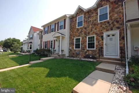 31 DUNMOOR CT S
