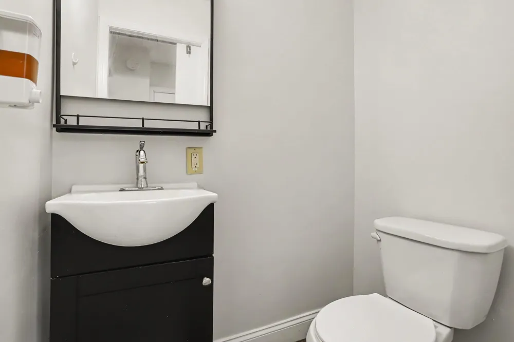 524 Charlotte Avenue Kalamazoo, MI 49048