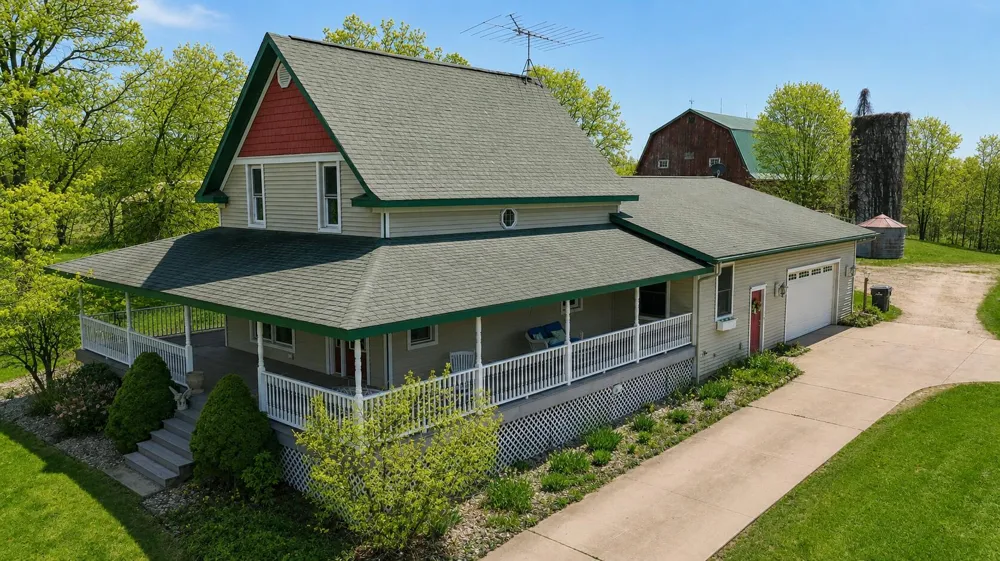 11481 Cressey Road Plainwell, MI 49080