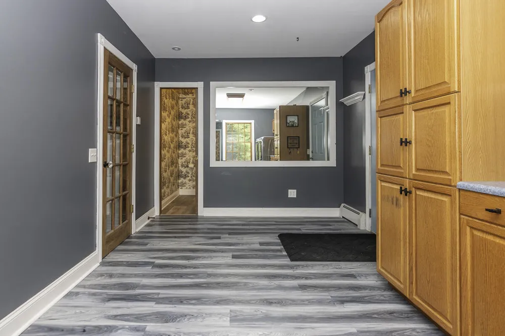 11481 Cressey Road Plainwell, MI 49080