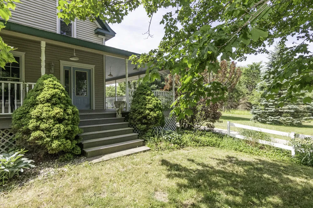11481 Cressey Road Plainwell, MI 49080