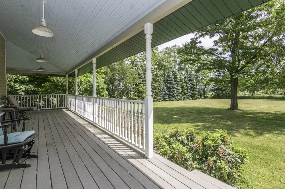 11481 Cressey Road Plainwell, MI 49080