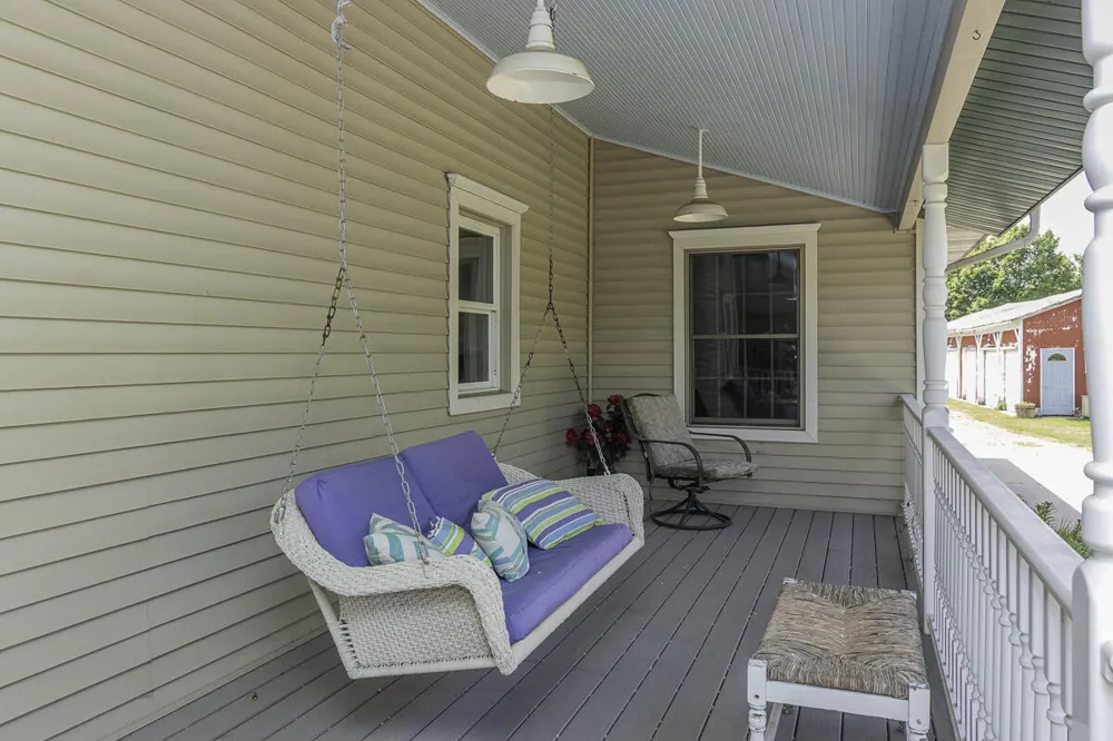11481 Cressey Road Plainwell, MI 49080