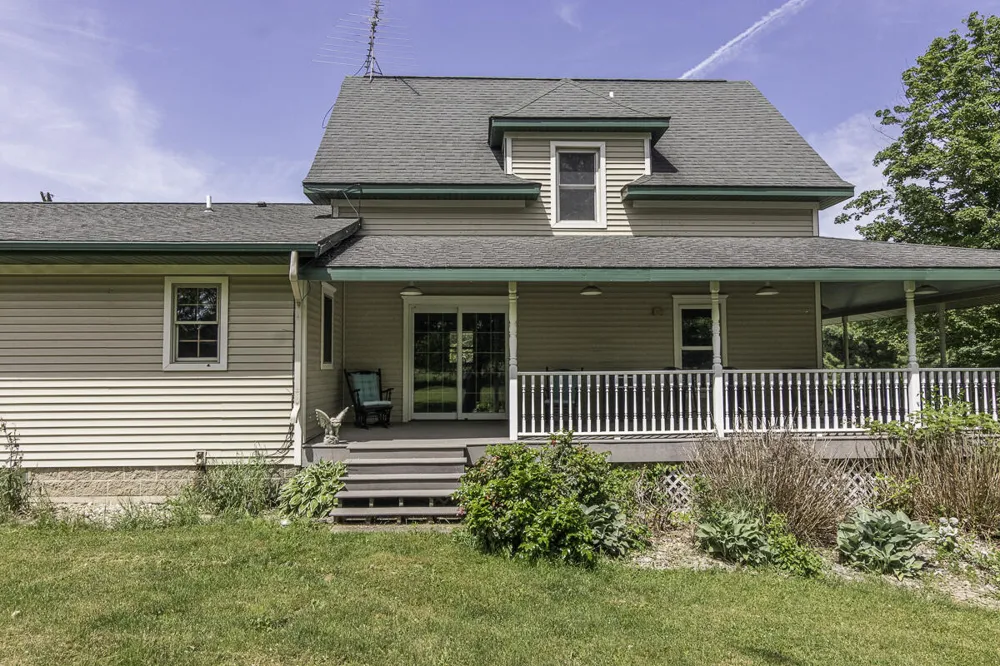 11481 Cressey Road Plainwell, MI 49080