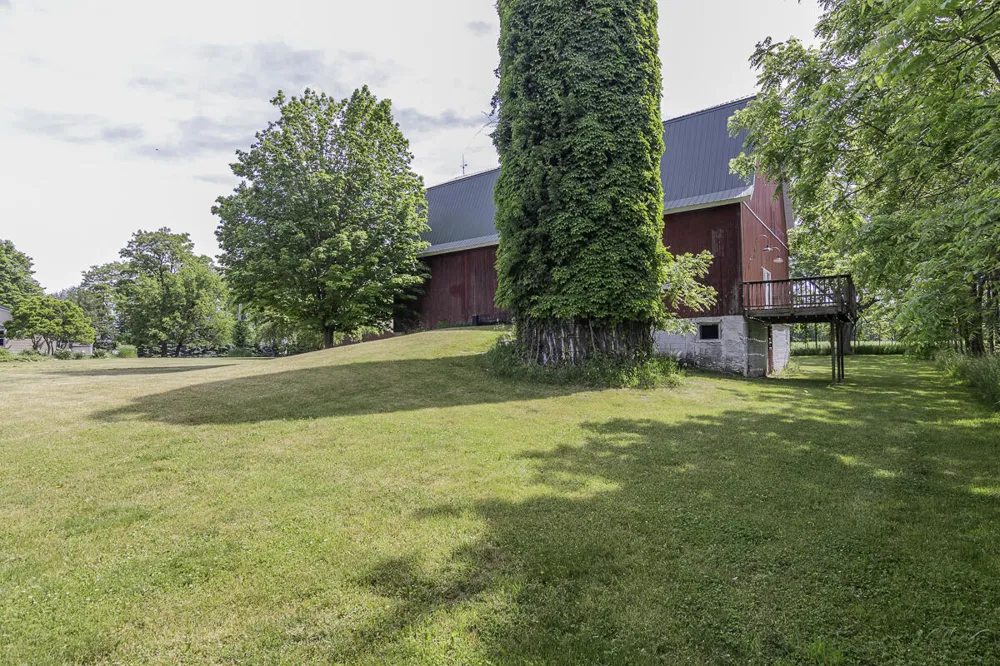 11481 Cressey Road Plainwell, MI 49080