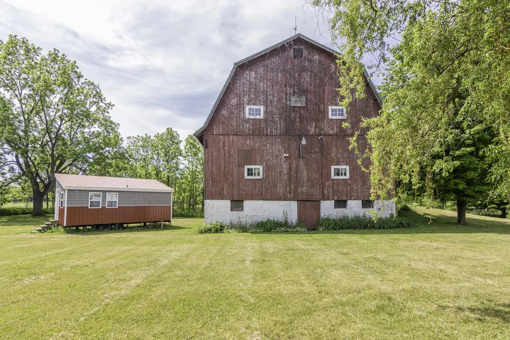 11481 Cressey Road Plainwell, MI 49080