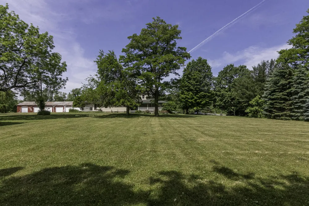 11481 Cressey Road Plainwell, MI 49080